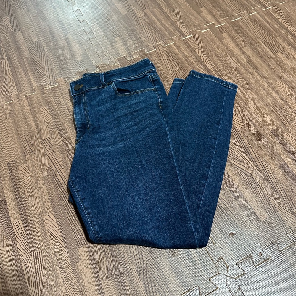 Ann Taylor Petite Curvy Fit Skinny Jeans